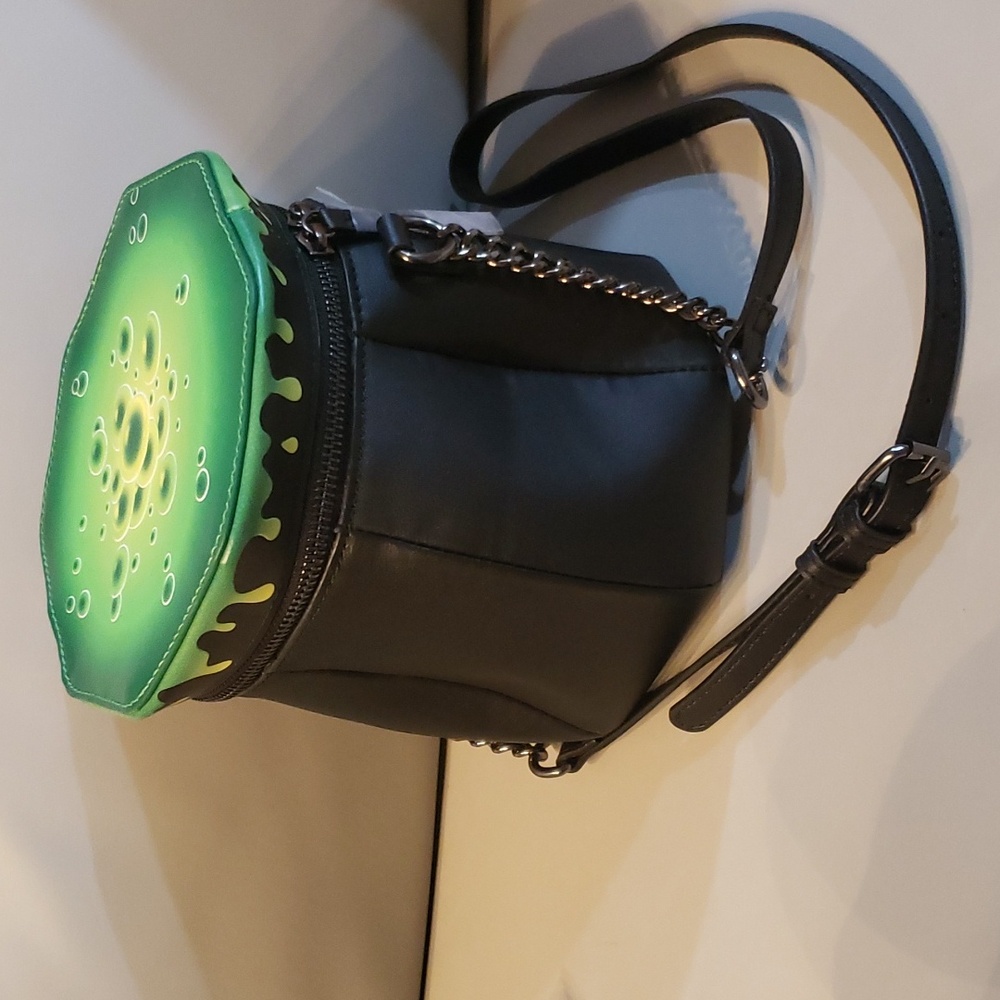 Black cauldron shaped purse NEW